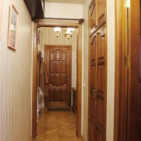 классика на площади победы Apartment *